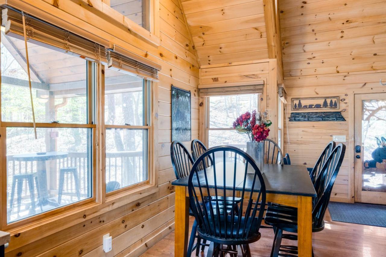 Blue Ridge Bear Bungalow Exterior photo