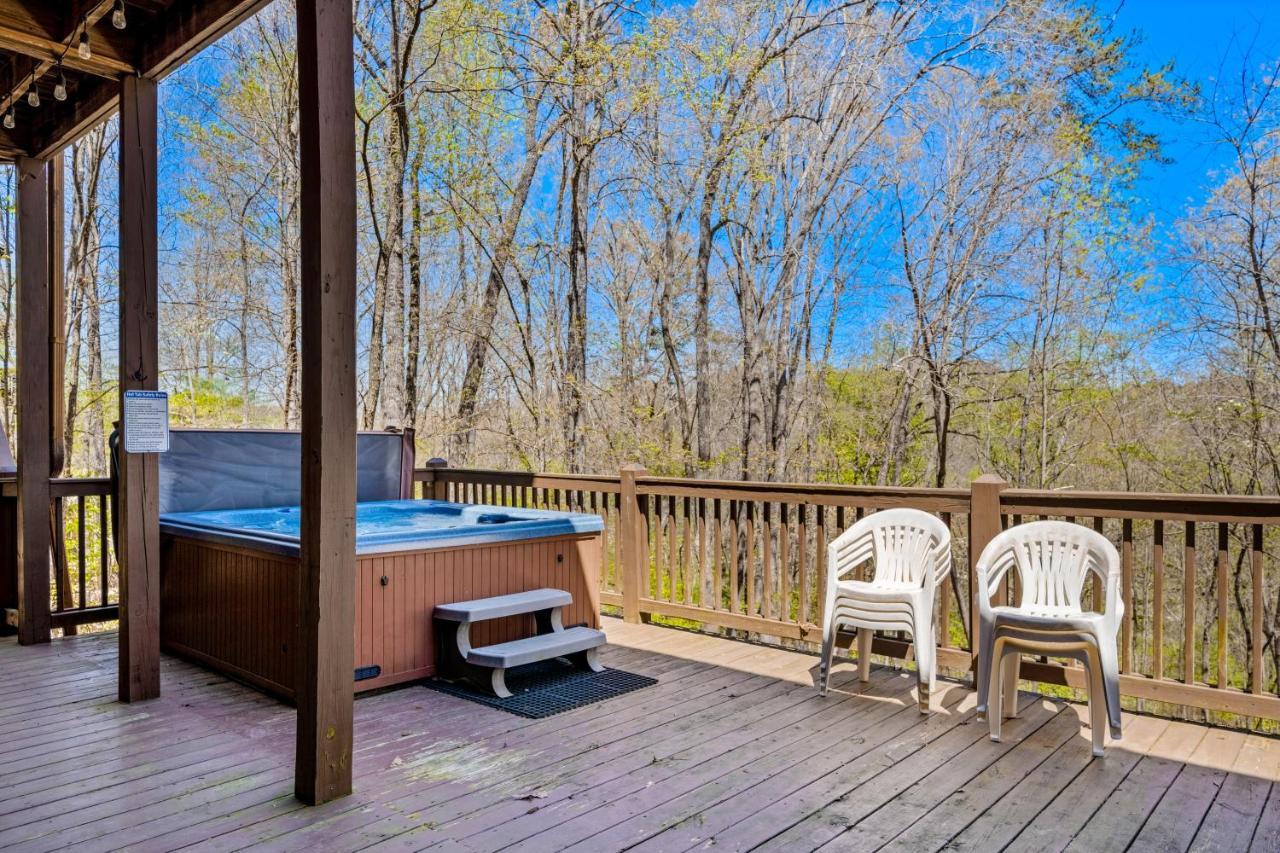 Blue Ridge Bear Bungalow Exterior photo